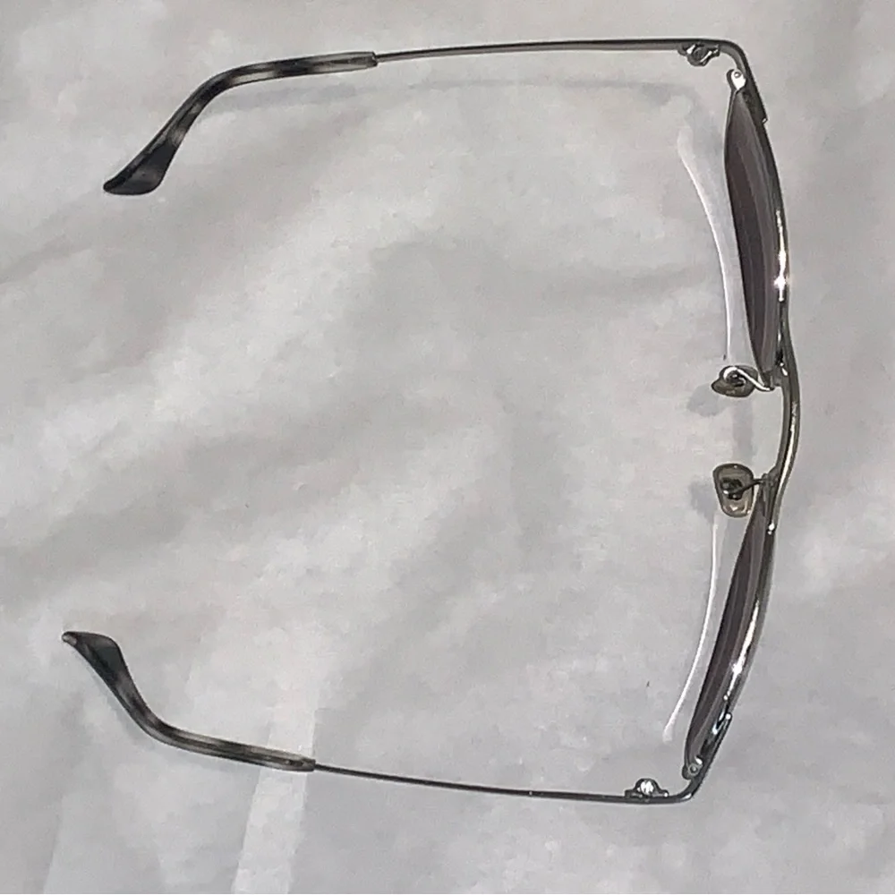 Ray-Ban Classic Metal Frame 
 Sunglasses with Case - Picture 12 of 16